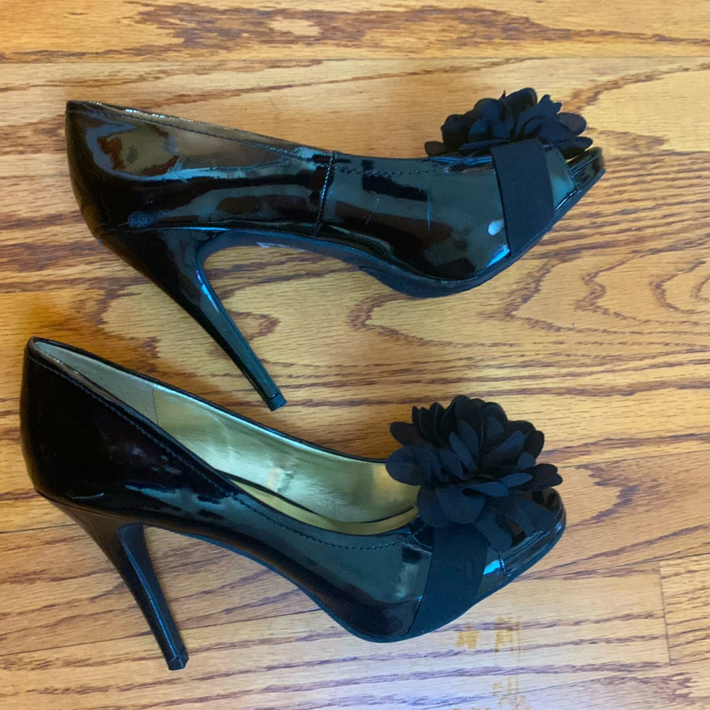 Carlos Santana Cupcake Black Patent Leather Open Toe Women's Heels Size 7.5